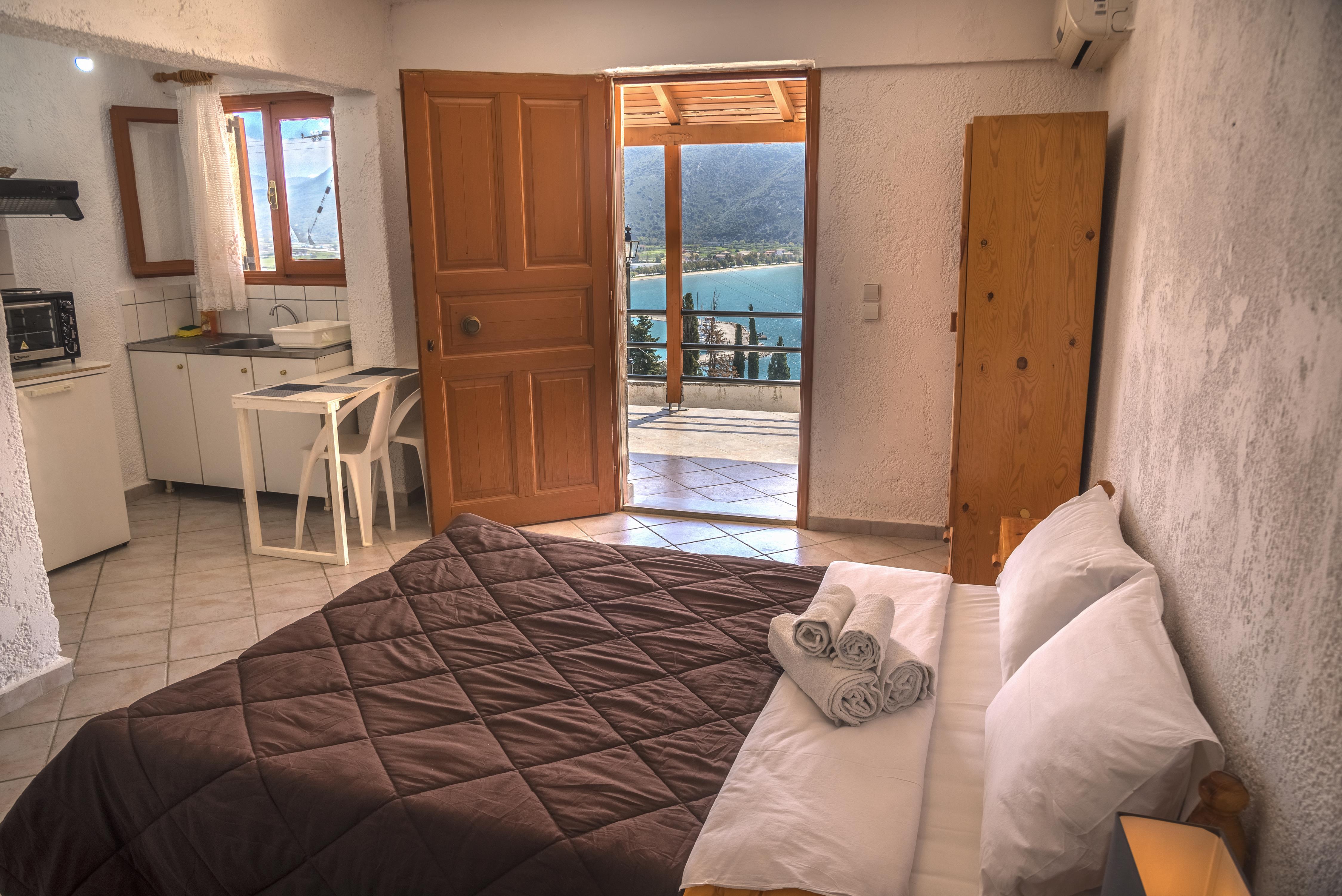 Amazing sea view apartment in Plataria
