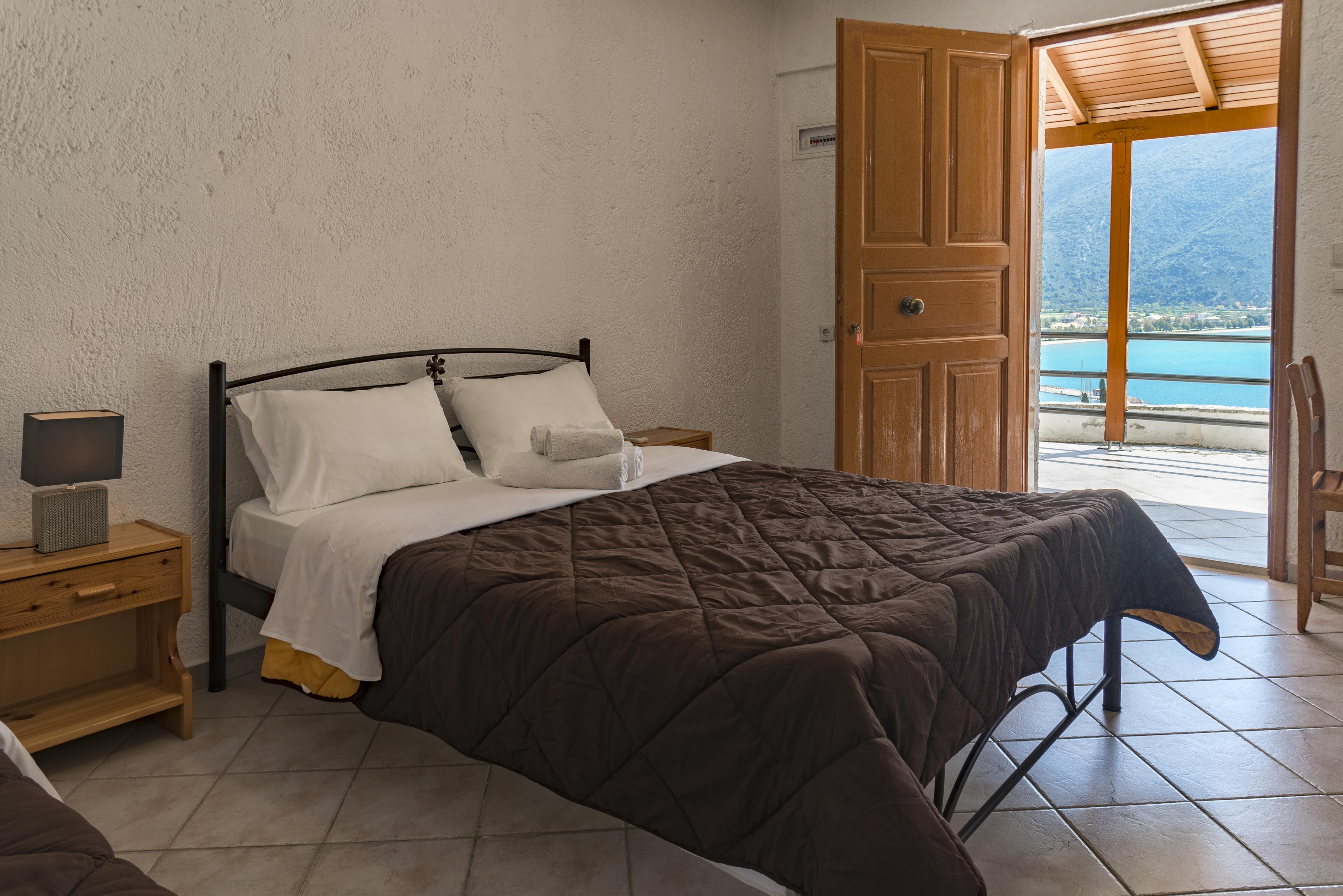 Amazing sea view apartment in Plataria